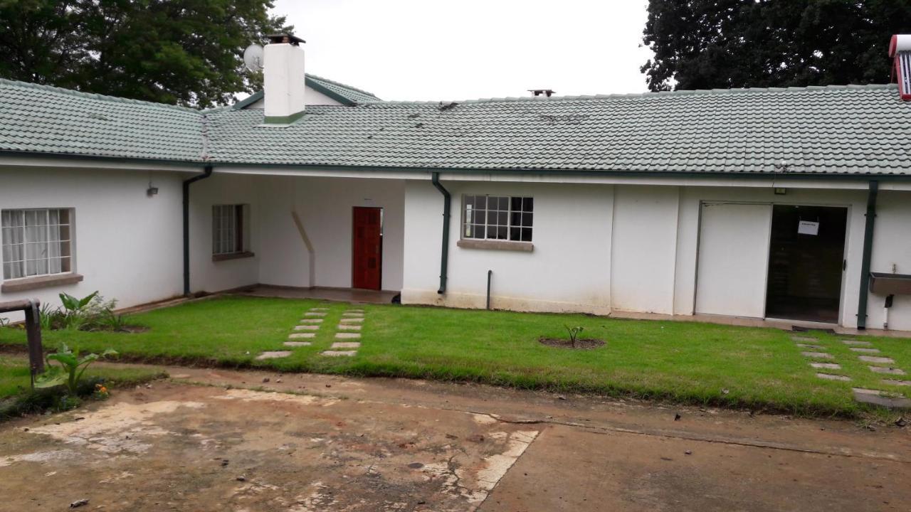 Hoyo Hoyo Machadostud Lodge *